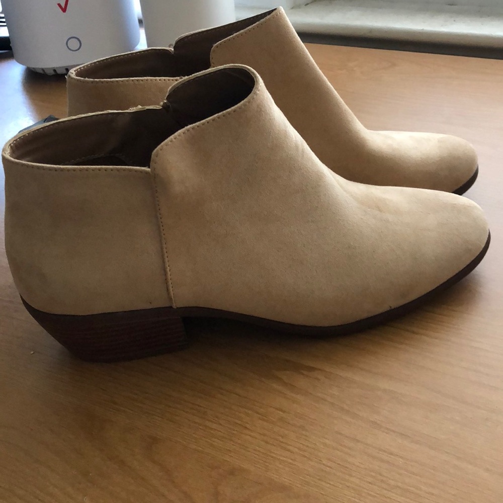 Toetos bootie nwot